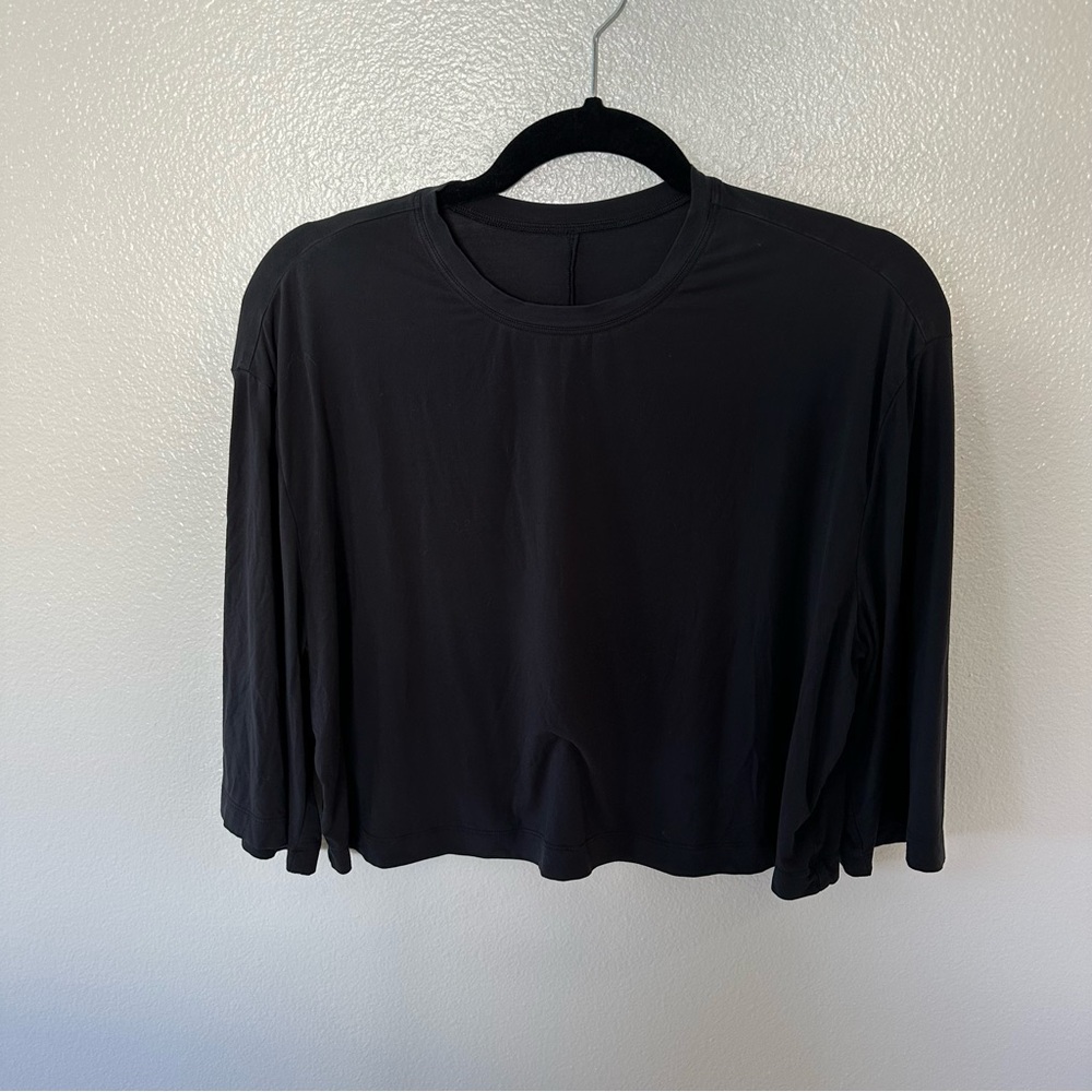 Lululemon Modal Relaxed-Fit Cropped Short-Sleeve Shirt in Black, Size 8 - Picture 6 of 9